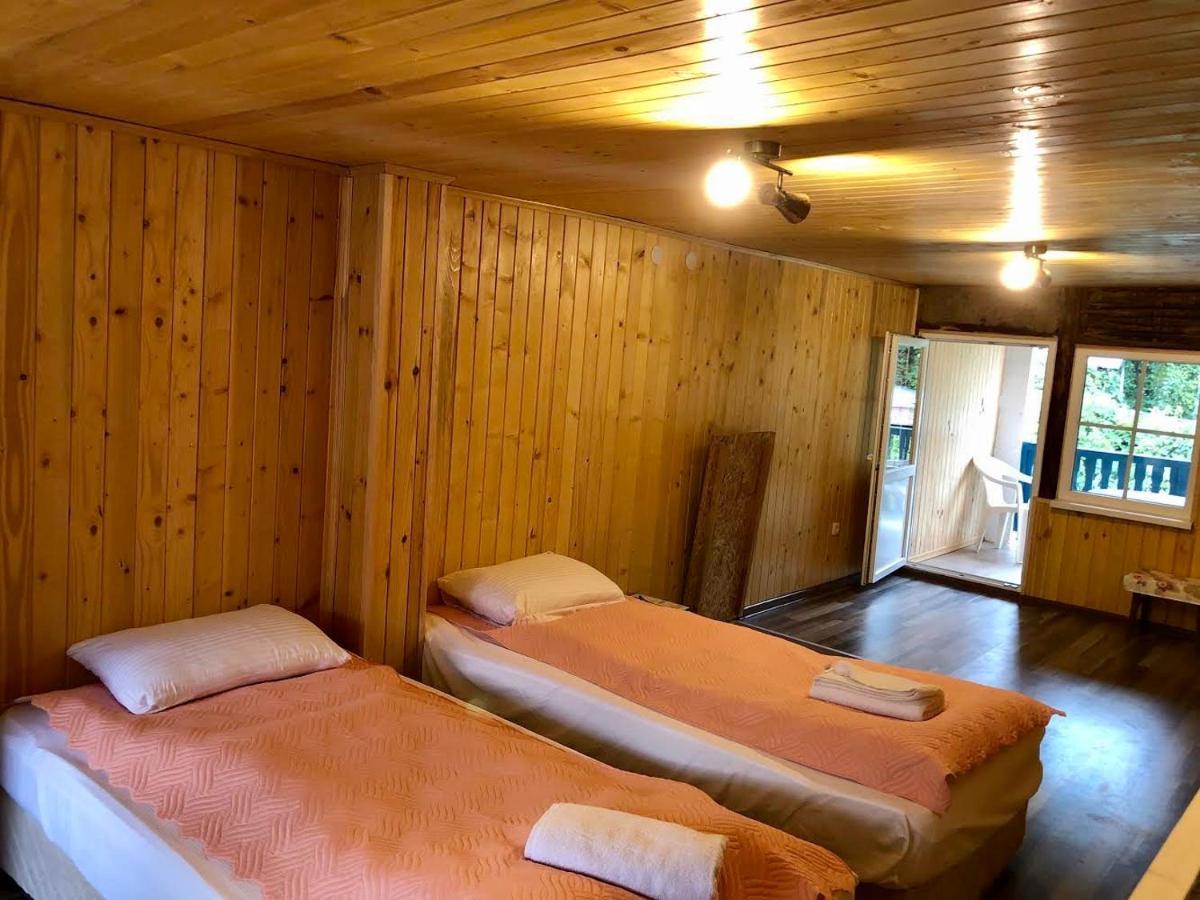 Цяла Ваканционна Къща- Florina Houses Hotell Goranovtsi Exteriör bild