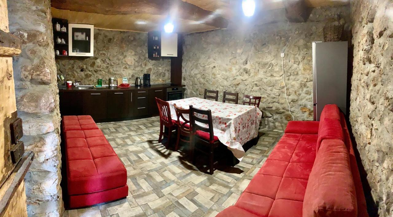 Цяла Ваканционна Къща- Florina Houses Hotell Goranovtsi Exteriör bild