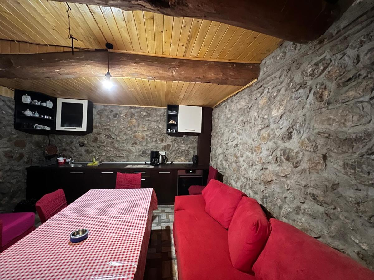 Цяла Ваканционна Къща- Florina Houses Hotell Goranovtsi Exteriör bild
