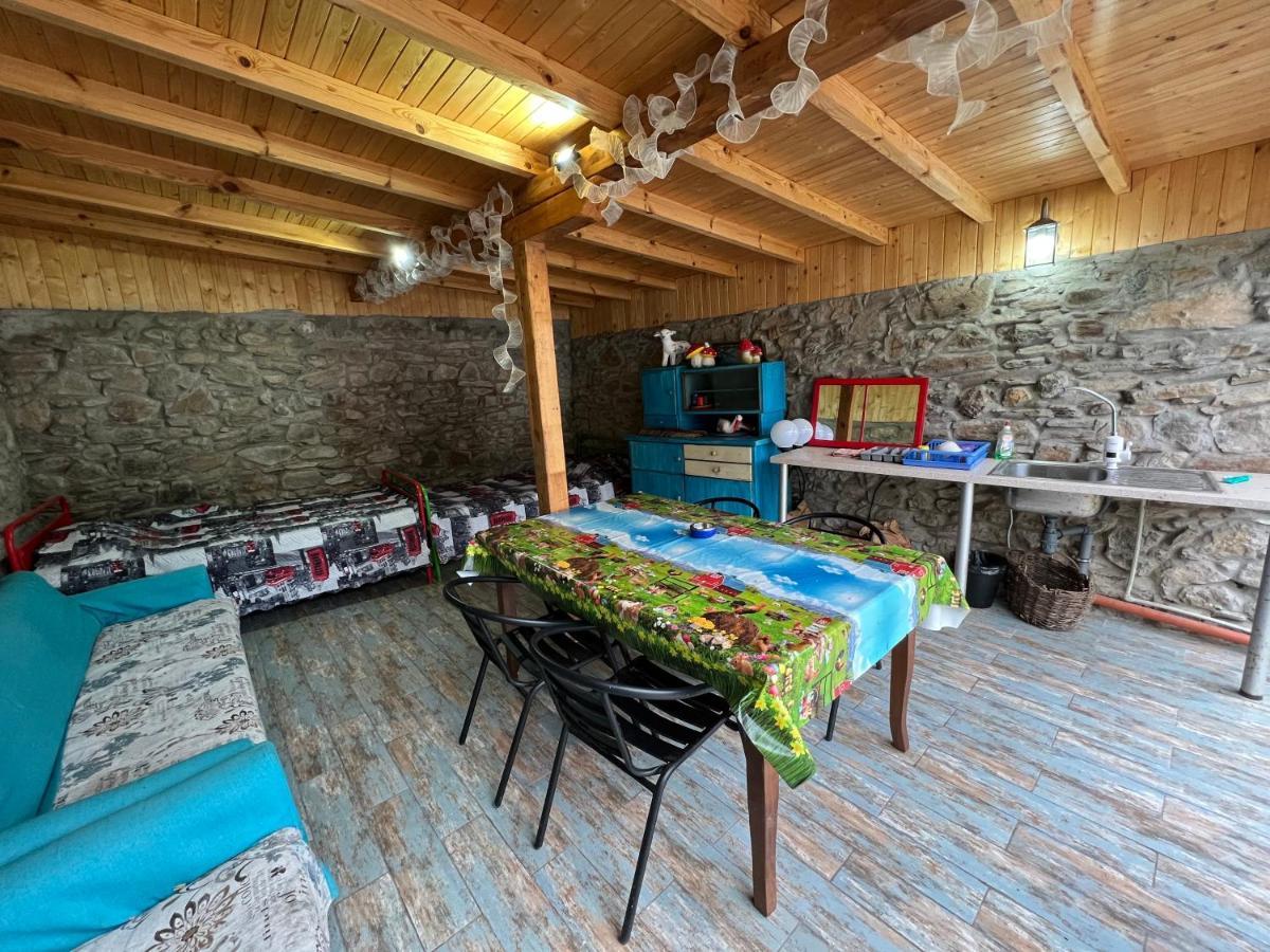 Цяла Ваканционна Къща- Florina Houses Hotell Goranovtsi Exteriör bild